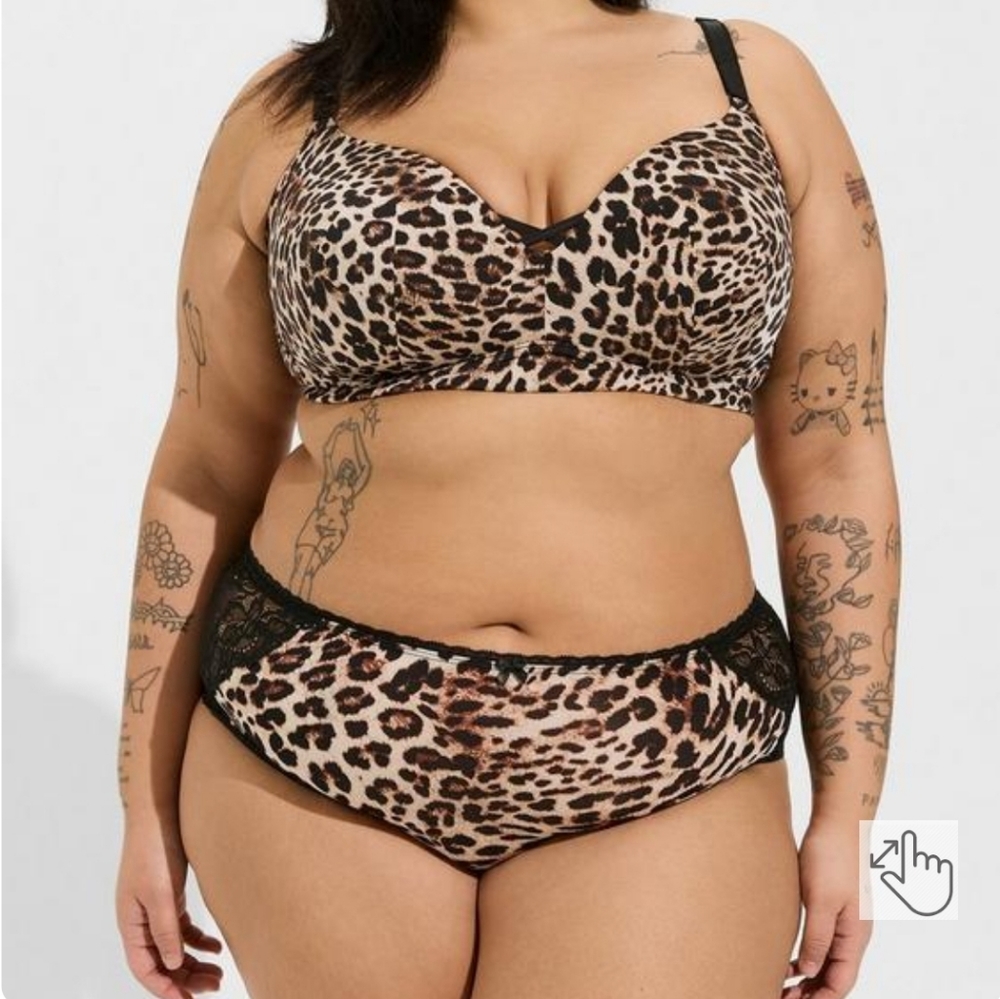 Microfiber Mid Rise Hipster Lace XO Back Panty 1X NWT